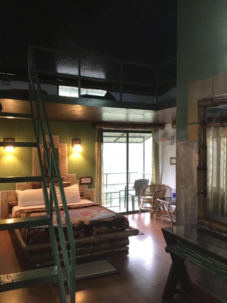 מונאר Wild Elephant Eco Friendly Resort מראה חיצוני תמונה