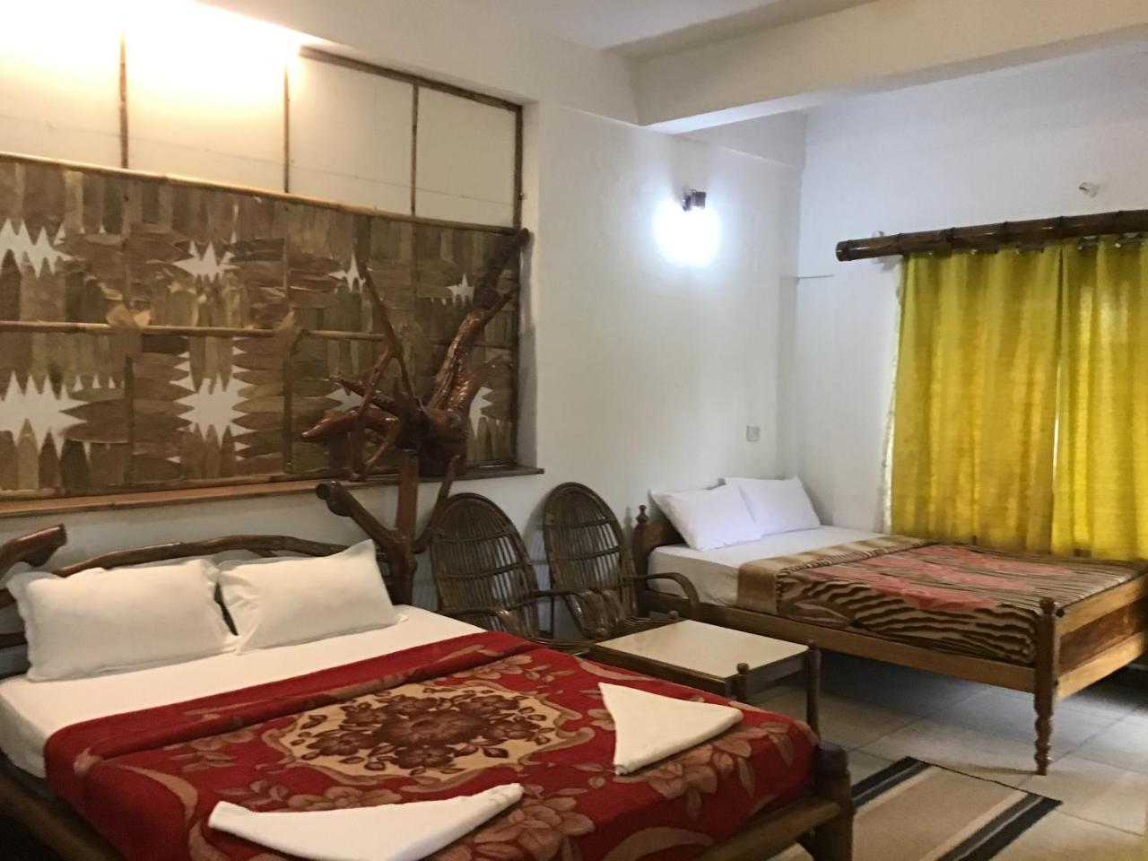 מונאר Wild Elephant Eco Friendly Resort מראה חיצוני תמונה