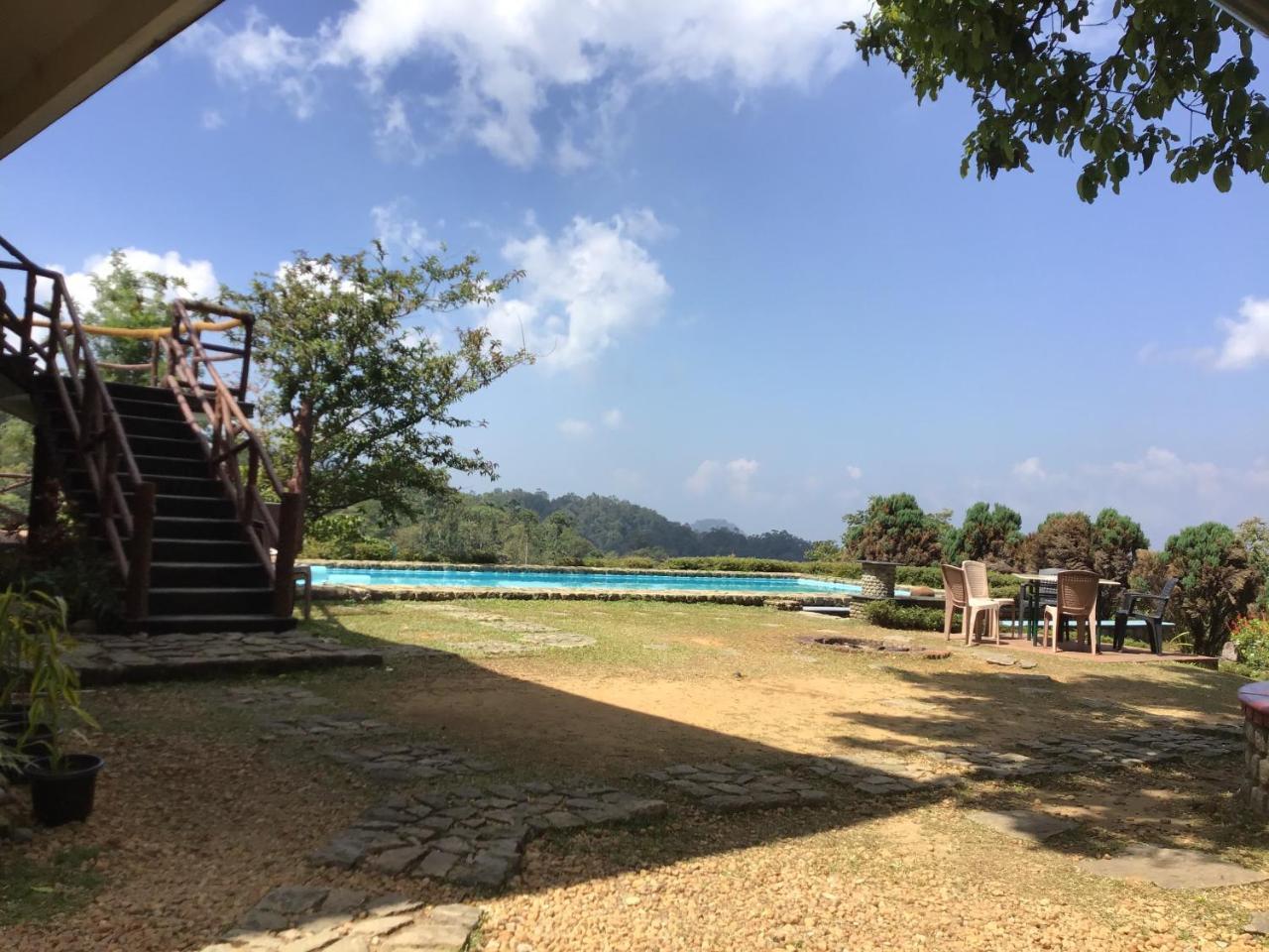 מונאר Wild Elephant Eco Friendly Resort מראה חיצוני תמונה